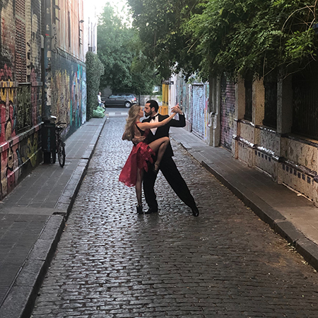 image of a couple dancing tango